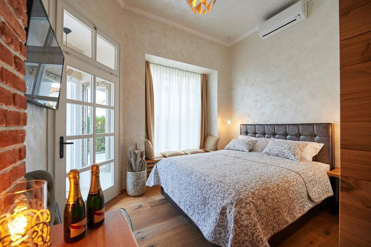 Hisa Ancka, Boutique Hotel & Maja Rooms スロヴェニ・グラデツ エクステリア 写真